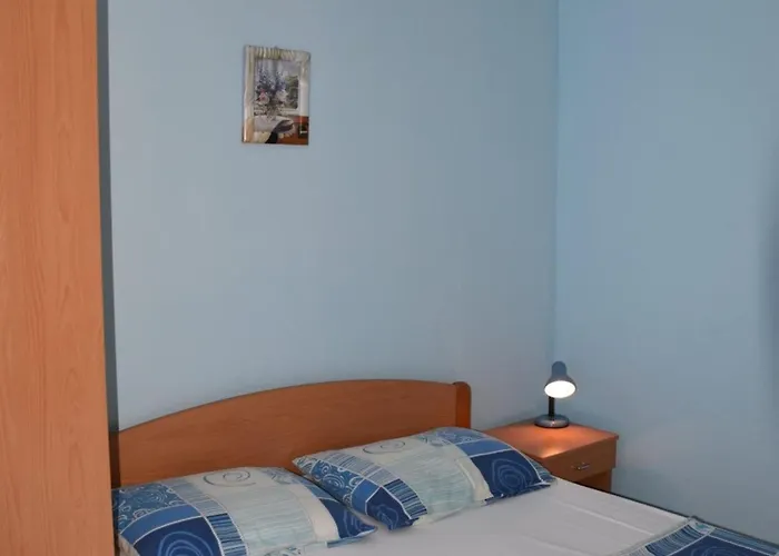 Dana Lejlighed Srima